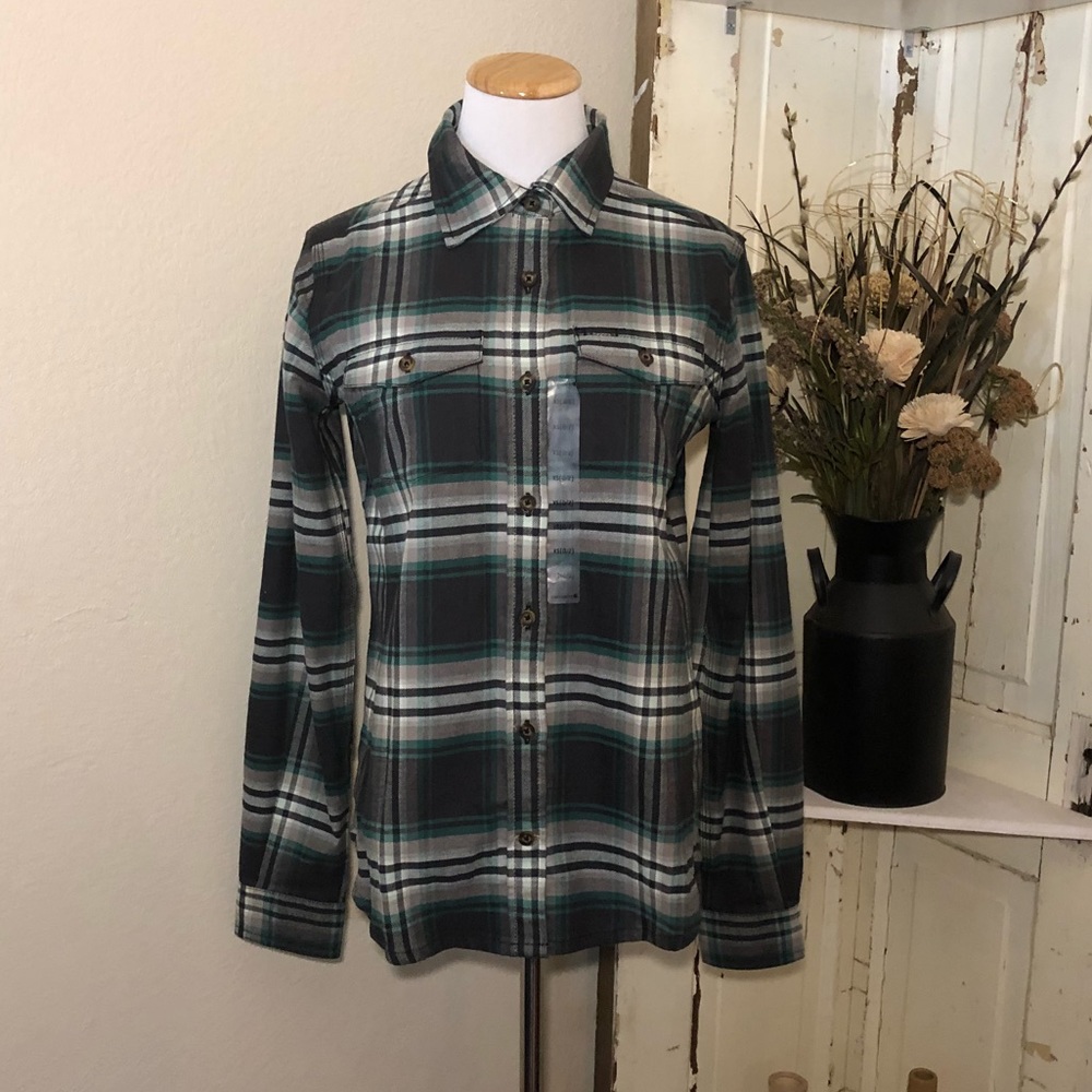 ⭐️Carhartt Long Sleeve Flannel Tee